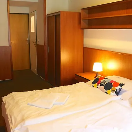 Maredis Hotel